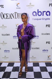 Karrueche Tran feet photo thumbnail