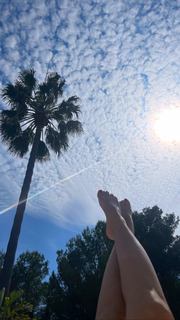 Daniela Katzenberger feet photo thumbnail