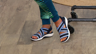 Kerstin Lindquist feet photo thumbnail