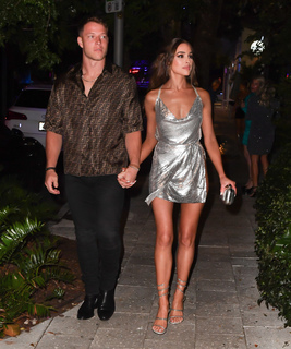 Olivia Culpo feet photo thumbnail