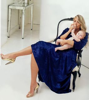 Adriane Galisteu feet photo thumbnail