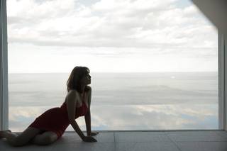 Ai Shinozaki feet photo thumbnail