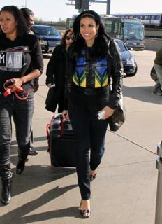 Jordin Sparks feet photo thumbnail
