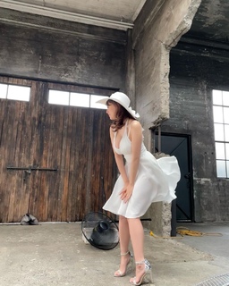 Ai Shinozaki feet photo thumbnail