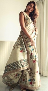 Pooja Hegde feet photo thumbnail