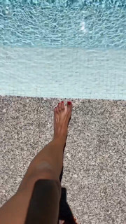 Cristina Pedroche feet photo thumbnail