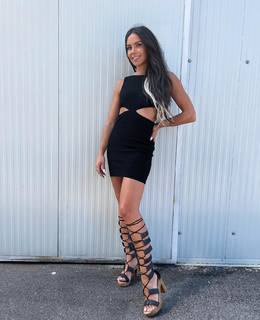 Cristina Pedroche feet photo thumbnail