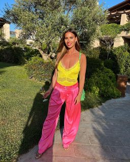 Ferne McCann feet photo thumbnail