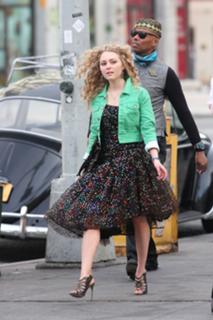 AnnaSophia Robb feet photo thumbnail