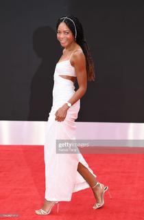Naomie Harris feet photo thumbnail