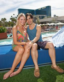 Katrina Bowden feet photo thumbnail