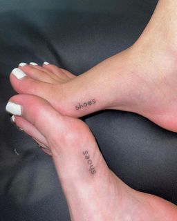 Tana Mongeau feet photo thumbnail
