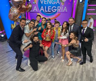 Cynthia Rodríguez feet photo thumbnail