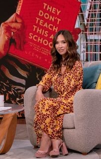Myleene Klass feet photo thumbnail