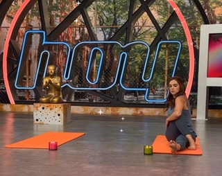 Tania Rincón feet photo thumbnail