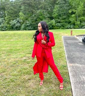 Angela Simmons feet photo thumbnail