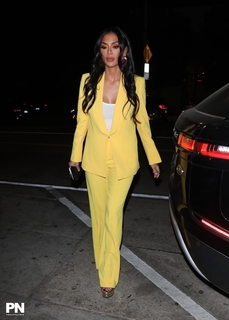 Nicole Scherzinger feet photo thumbnail