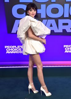 Sarah Hyland feet photo thumbnail