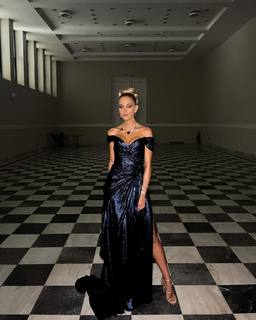 Doukissa Nomikou feet photo thumbnail