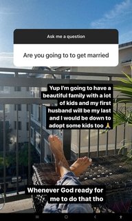 Victoria Waldrip feet photo thumbnail