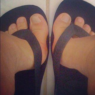 Adriane Galisteu feet photo thumbnail