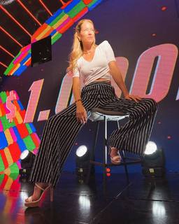 Nicole Neumann feet photo thumbnail