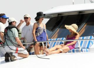 AnnaLynne McCord feet photo thumbnail