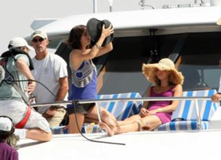 AnnaLynne McCord feet photo thumbnail