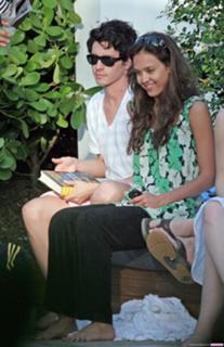 Jessica Alba feet photo thumbnail