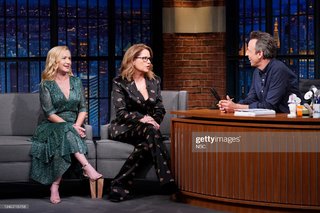 Angela Kinsey feet photo thumbnail