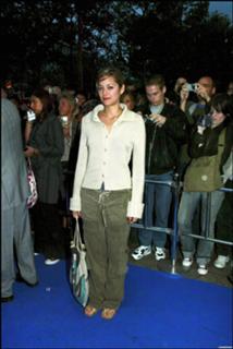 Marion Cotillard feet photo thumbnail