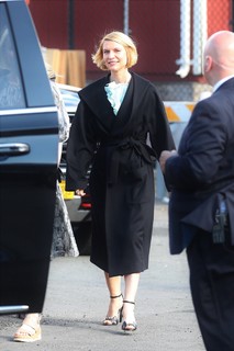Claire Danes feet photo thumbnail