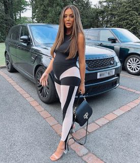 Charlotte Crosby feet photo thumbnail