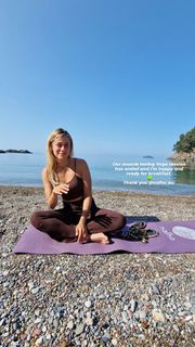 Ludovica Frasca feet photo thumbnail