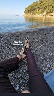 Ludovica Frasca feet photo thumbnail