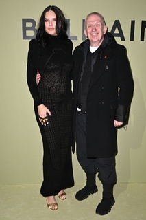 Adriana Lima feet photo thumbnail