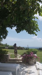 Karrueche Tran feet photo thumbnail