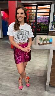 Tania Rincón feet photo thumbnail