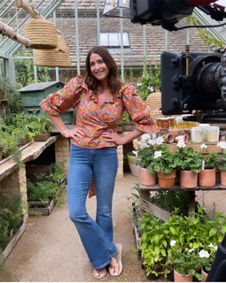 Lisa Snowdon feet photo thumbnail