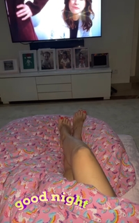 Daniela Katzenberger feet photo thumbnail