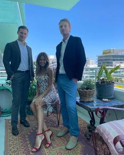 Kelly Bensimon feet photo thumbnail