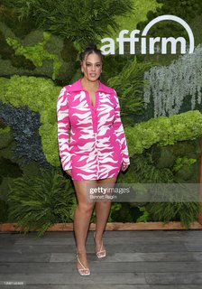 Ashley Graham feet photo thumbnail