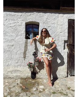 Anna Mucha feet photo thumbnail