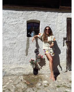 Anna Mucha feet photo thumbnail