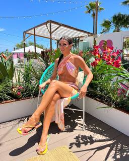 Cristina Pedroche feet photo thumbnail