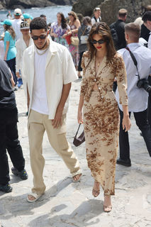 Kendall Jenner feet photo thumbnail