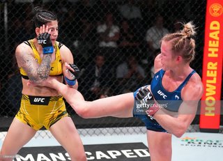 Holly Holm feet photo thumbnail