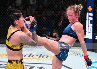 Holly Holm feet photo thumbnail