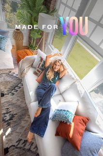 Julianne Hough feet photo thumbnail
