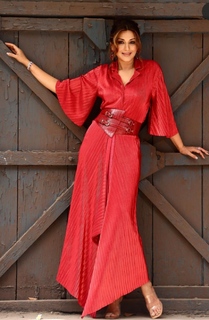 Sonali Bendre feet photo thumbnail